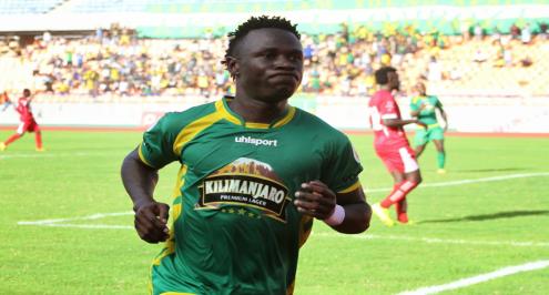 فيديو.. من هو نجم يانج أفريكانز الذي يرغب الزمالك في ضمه؟